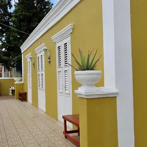 Apartamento Historic Building The Palm Backyard Studio-apartment Willemstad, Curacao Feel Away From, Willemstad